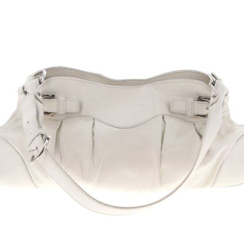 Salvatore Ferragamo White Leather  Bag EE-21 5839
